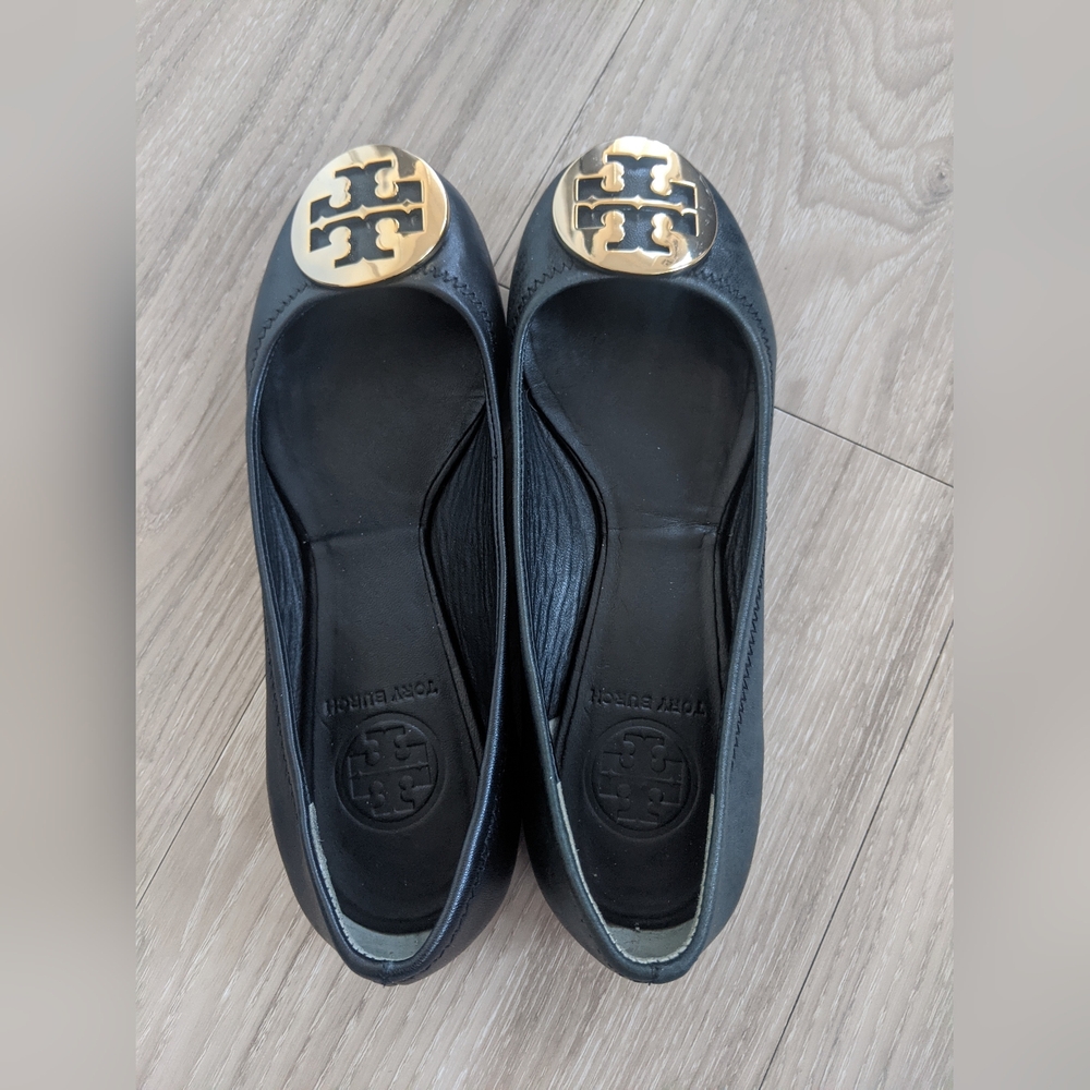 Tory Burch Black Loafers with Gold Emblem